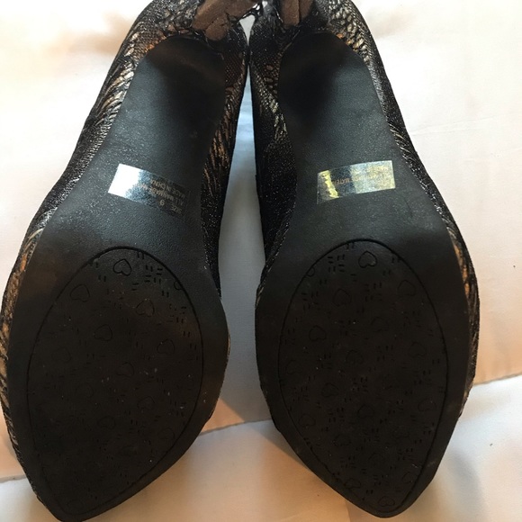 Beige Lace stiletto pumps - Picture 4 of 4